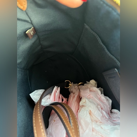 ✨Coach crossbody ✨ - Picture 5 of 7